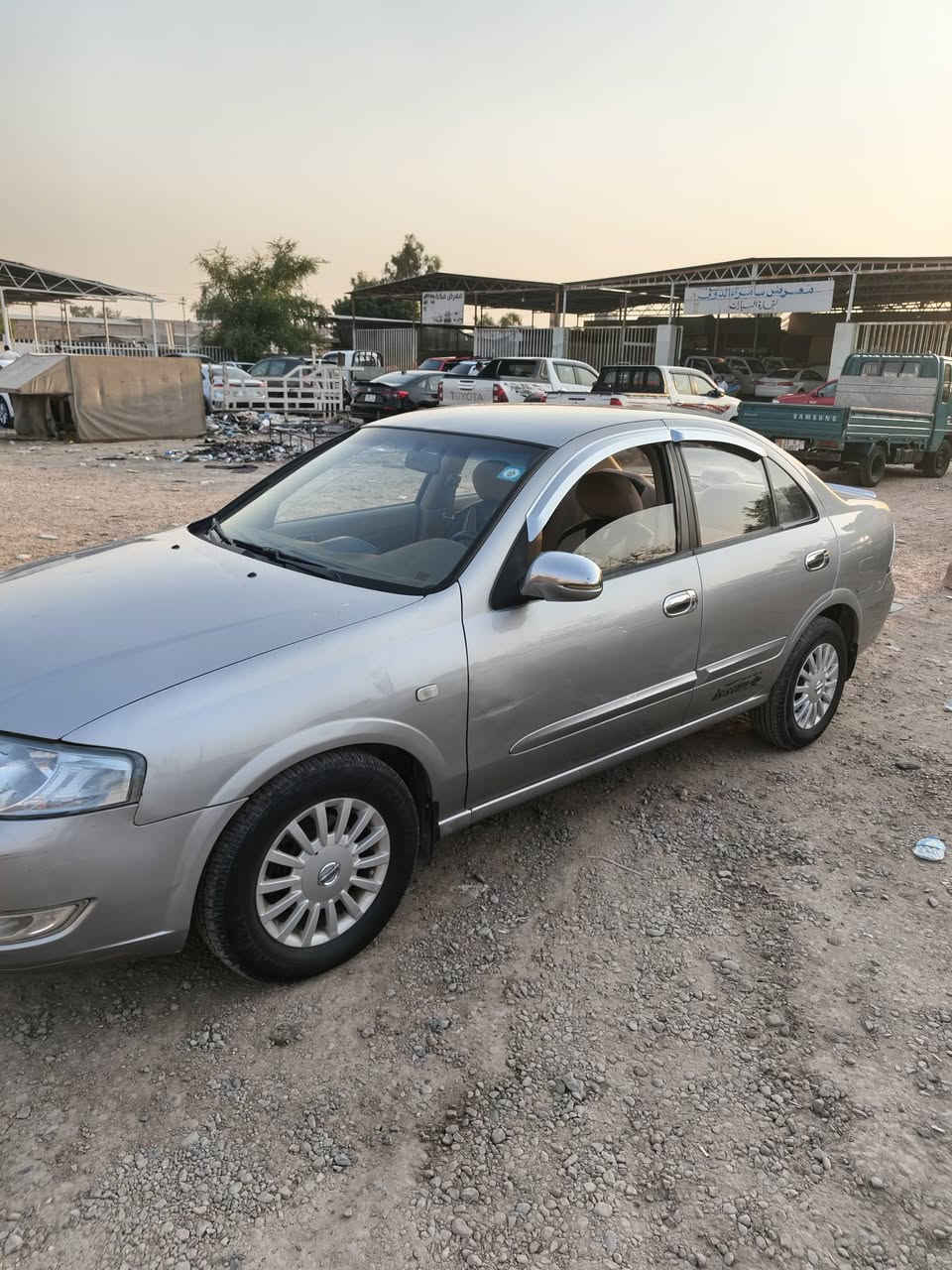 السلام عليكم نيسان سني 2009 وارد خليجي شكل سامسونگ السياره كفاله من الصبغ كلها على البلاد تبريدها ويا السويج ثلج السياره عليها ادامه كامله صدرها كله جديد السياره گير مكينه مكفولات مكينتها مكفوله من التبخير والتنقيص ومن الفتح السياره بيها بارد اباب السايق على گد شبر واباب عكس السايق هم بي بارد شبر وبارد بخشم البنيد هم شبر باقي كله كفاله حتى الدعاميات بلاديه السياره كلها قطره سبغ ماكو حتى بالدعاميات مابيها شي مو شغال كلشي شغال وعلى البلاد +ضايفلها شاشه وكامره السياره مال بيت مو تكسي نضيفه كلش بالحقيقه احله من الصور رقمها صلاح الدين انكليزي بسمي ماعليها لا غرامه ولا اي شي احولك ثاني يوم سعرها 93 وبيها مجال مكاني سامراء  شرحت كلشي بالوصف وهاذ رقمي وتنوروني  ***********

