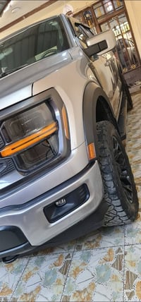 للبيع FORD  F150 موديل 2024 فورويل 4×4 ماشيه 20 الف لون مميز سنويه جدي...