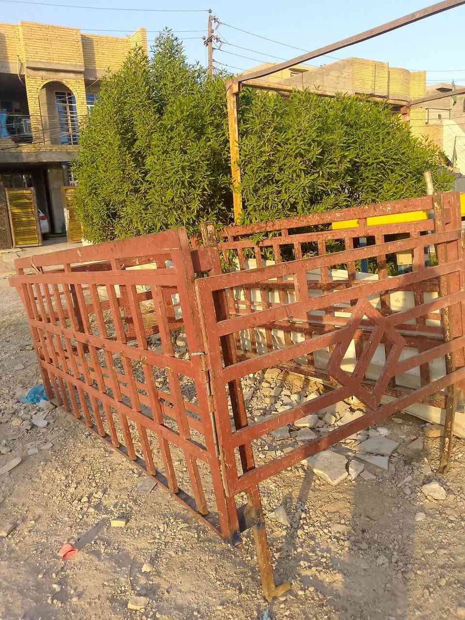 سلام عليكم محجر للبيع سعر 350الاسفسار ***********
