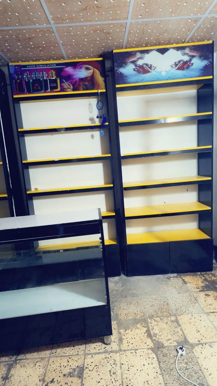 لبيع رفوف  عدد 5  ملكانات عدد 2او فاترينه عدد 3
الاستفسار عله هاذه الرقم ***********
