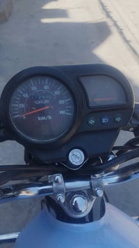 شباب سونك ماكس نضيفه كلش نضافه 90/100 البيع سعر ٨٠٠وبيهه مجال مكان مدي...