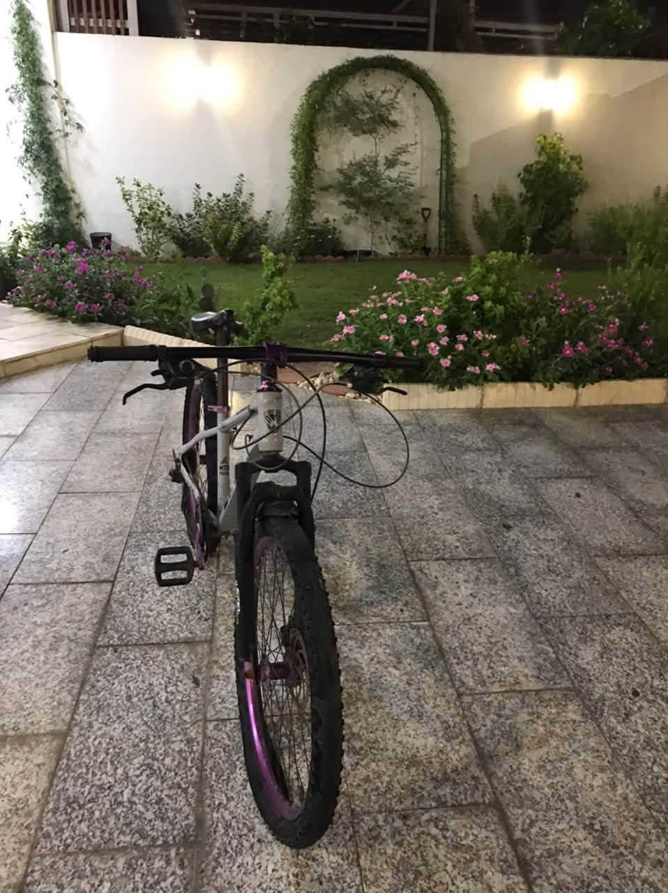 بايسكل • تايرات فاشة • نظيف