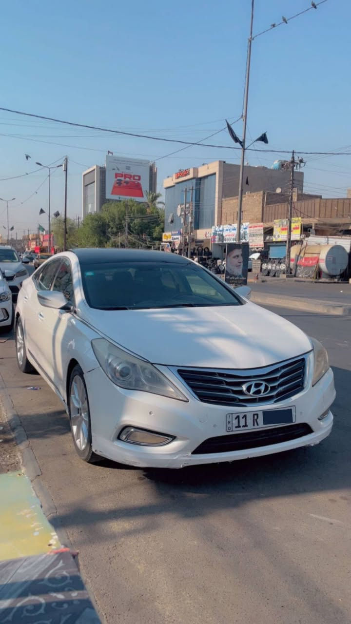 للبيع سعر 105 بيه مجال
هونداي ازيره Vip خليجي 2013
المحرك V6 حجم 3000 المرغوب
تبريد تدفئه
لون ابيض صدفي مميز
سياره عله نصبه تخبل
واحله من الصور
موصفات الجزيره معروفه
فتحة سقف بانوراما.
مقاعد جلد كهربائية.
داخل لون ماروني
تحكم ستيرن
تبريد قطعتين
لدد نهاري 
ذاكرة للمقاعد (Memory Seats).
تبريد وتسخين للمقاعد الأمامية
ستارة خلفية كهربائية.
حساسات أمامية وخلفية.
شاشه انرويد
كاميرا خلفية..
تشغيل بصمة  Start/Stop.
نظام صوت Infinity الفاخر.
عدد سماعات13صوت مخيف
تكييف أوتوماتيك ثنائي التحكم.
مرايا كهربائية مع طي كهربائي وإشارات LED.
رقم بغداد انكليزي
هزه وسنويه جدد باسمي 
إطارات + سبير جديد
ويل كب حجم19 كروم عدد5
صدر أمامي خلفي جديد
صبغ قطعتين باقي كفاله
سونار وين ميعجبك سوي
سعر 105$ 
مكان السياره بغداد حي العامل
واتساب📞***********
اثير***********
