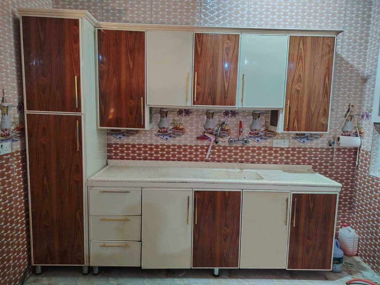 معمل المنيوم الابداع  
توفر كاونتر مستخدم نضيف ومابيه اي ضرر
للستفسار والشراء خاص 
📞اثير: ***********
📲اسيا: ***********

