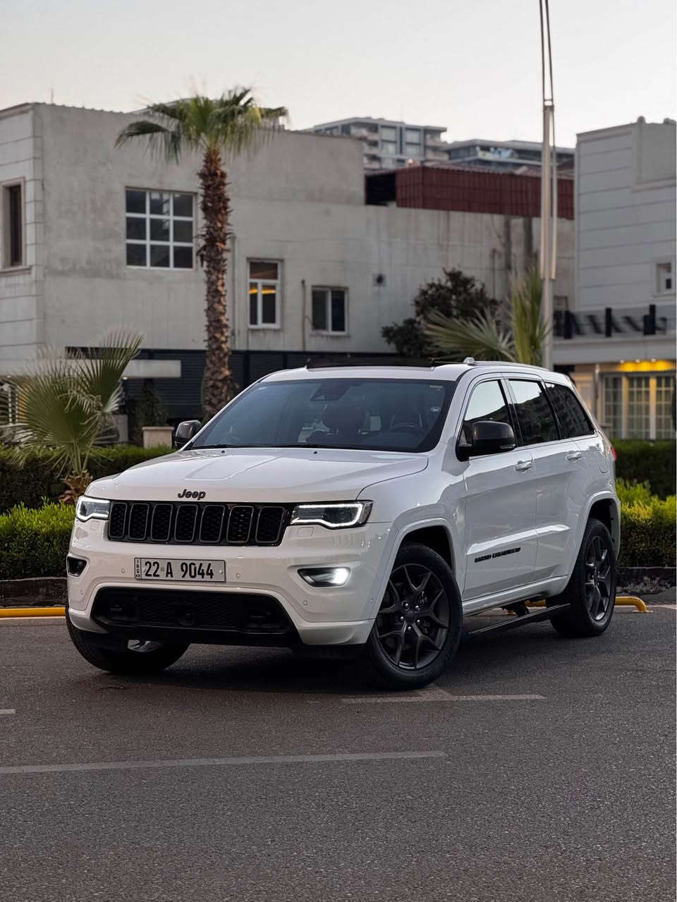 Jeep grand cheroke S 2021 
جێب قەپات مواسەفات فول فولل شەرکە هارڵم تەنها 
مەودای رۆشتنی تەنها 20 هەزار مایل سەیارەکە تاکە لە جوانی یادی 80 ساڵە رادار دۆسە ماستاوچی 
بێلێدران تانها چوار پەبنجە کارتی هەیە لای جاملغ 
ناو سۆر سەیارەکە پراو پرە لە مواسەفات و جوانی نرخەک زۆر گونجاو خوار بازار 
بۆ زانیاری زیاتر 
*********** 

Jeep 80th anniversary 
2021 HARLEM 
جيب مناسبة 80 سنة مواصفات 1على1 خليجي 
صفر شركة اربيل هارلم 
سيارة زيرو ماشية 20 الف مايل 
گير محرك سيارة بالباكيت كله مكفول 
سيارة داخل احمر دوسة كهربائي 
فول فول فول مواصفات 
ملاحظات بيه سيارة اربع اصابع تكحيل بالجاملغ 
دعامية شبر صبغ 
باقية برغي برغي شرط كله 
سعر جوه كل السوگ 
مكان سيارة اربيل 
سعر جوه كل السوگ 289 ورقة مجال كلش بصيط 
واتساب 
*********** أربيل, العراق
