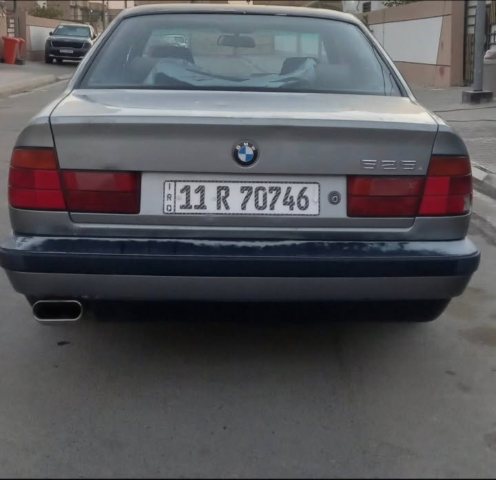 بي ام 525i • ١٩٨٩ • رقم بغداد