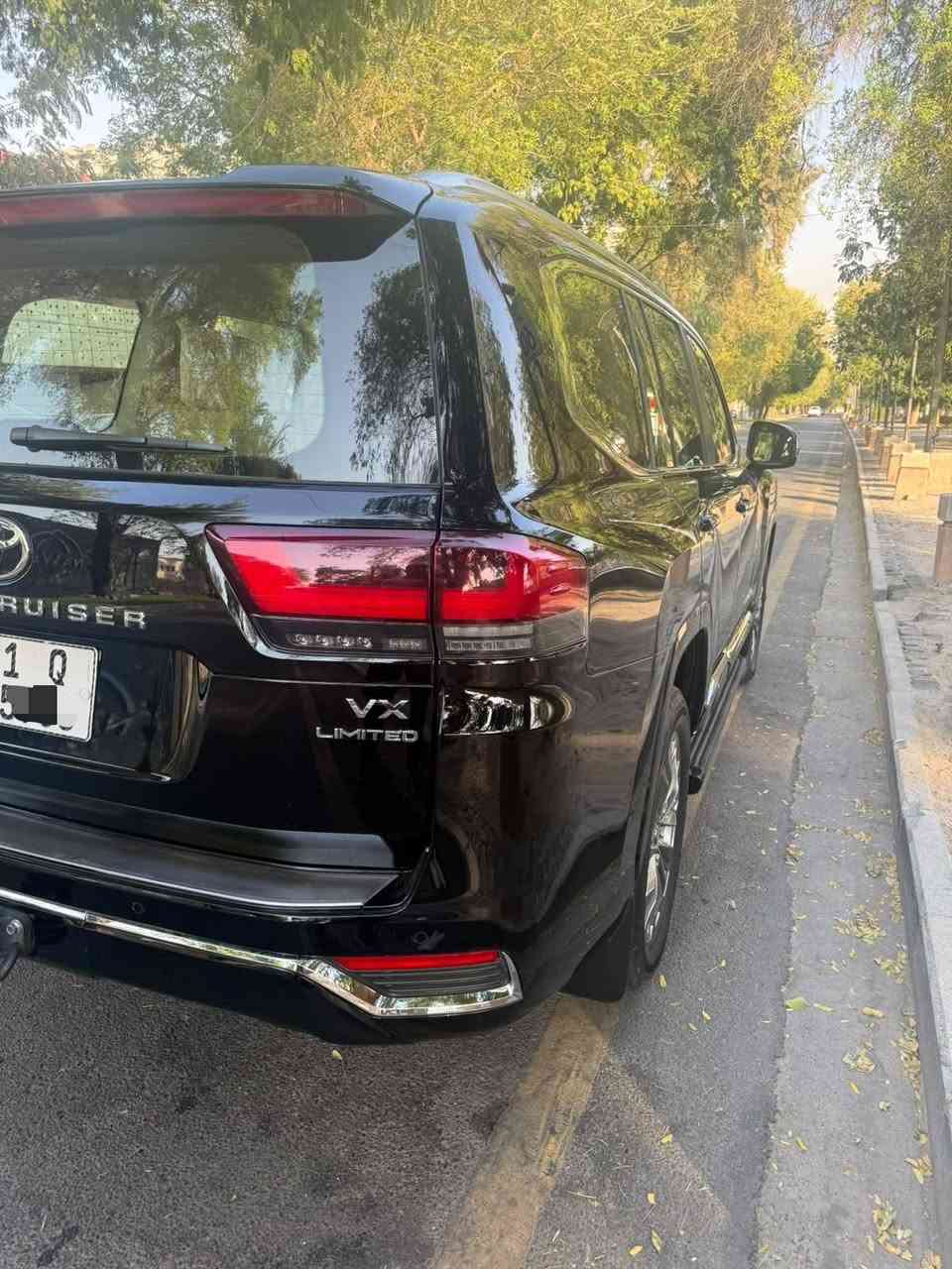 لانكروزر VX Limited موديل 2024
فل مواصفات
ذاكرة مومري
كشنات تدفئة وتبريد
كشنات خلفية كهرباء
5 كاميرات محيطية دوارة
رادار أمامي ونقطة عمياء
مكفولة كفالة عامة
ماشية 29 ألف
رقم بغداد
مغلفة PPF
السعر 72/500
للاتصال ***********
