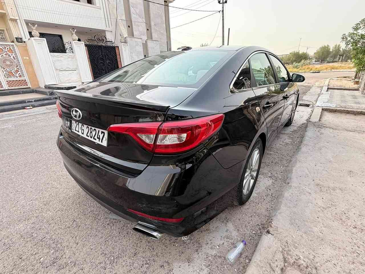 السلام عليكم
سوناتا موديل 2017امريكي
مكينة 2400 
حادثه بنيد بدون دواخل
تريد وكالة تريد تحويل حاضر
السعر 98وبيه مجال مكاني بغداد البياع 
***********
