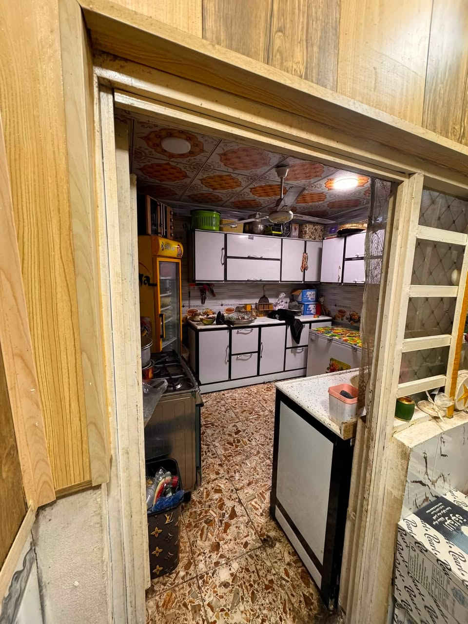 السلام عليكم الدار للبيع الموقع سدة الهندية باقي التفاصيل خاص ***********
