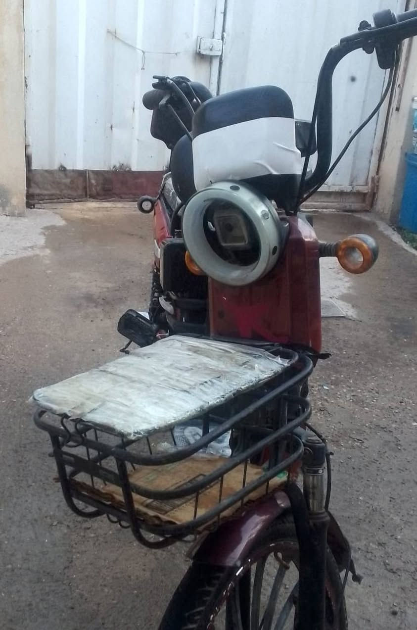 للبيع سعر 175بي مجال
البطاريات نضيفات فطق شاسا متشتغل ولكلوب الوره ربط المكان بعقوبه الرقم ***********
