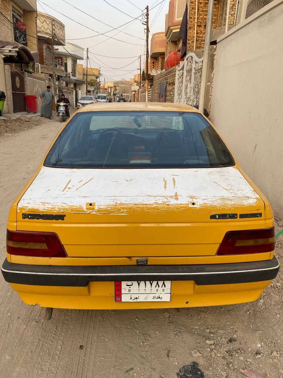 بيجو موديل 12 رقم بغداد تحويل مباشر مكفوله من كل ضربه  سياره جاهزه من كلها تبريد مكينتها ناعمه وحلوه وترايها كلش حلو فقط بخار بسيط بالمكينه سعرها 25 واذبلك فلوس المكينه من السعر مكاني حله ت ***********
