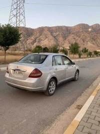 نيسان تيدا • ٢٠٠٩ • دخان