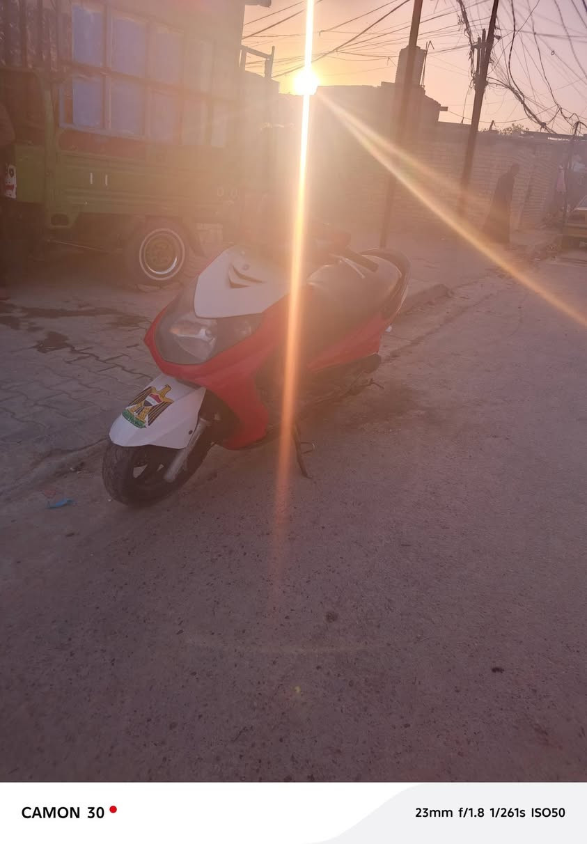 دراجة مكينة ٥٨ سلف رياضي للبيع مكاني كمالية السعر ٤٥٠ وبيهة مجال قليل رقمي ***********

نص مكتوب في الصور:
- CAMON 30  23mm f/1.8 1/153s ISO50
- CAMON 30 23mm f/1.8 1/67s ISO50
- CAMON 30 23mm f/1.8 1/193s ISO50
- CAMON 30 • 23mm f/1.8 1/261s ISO50