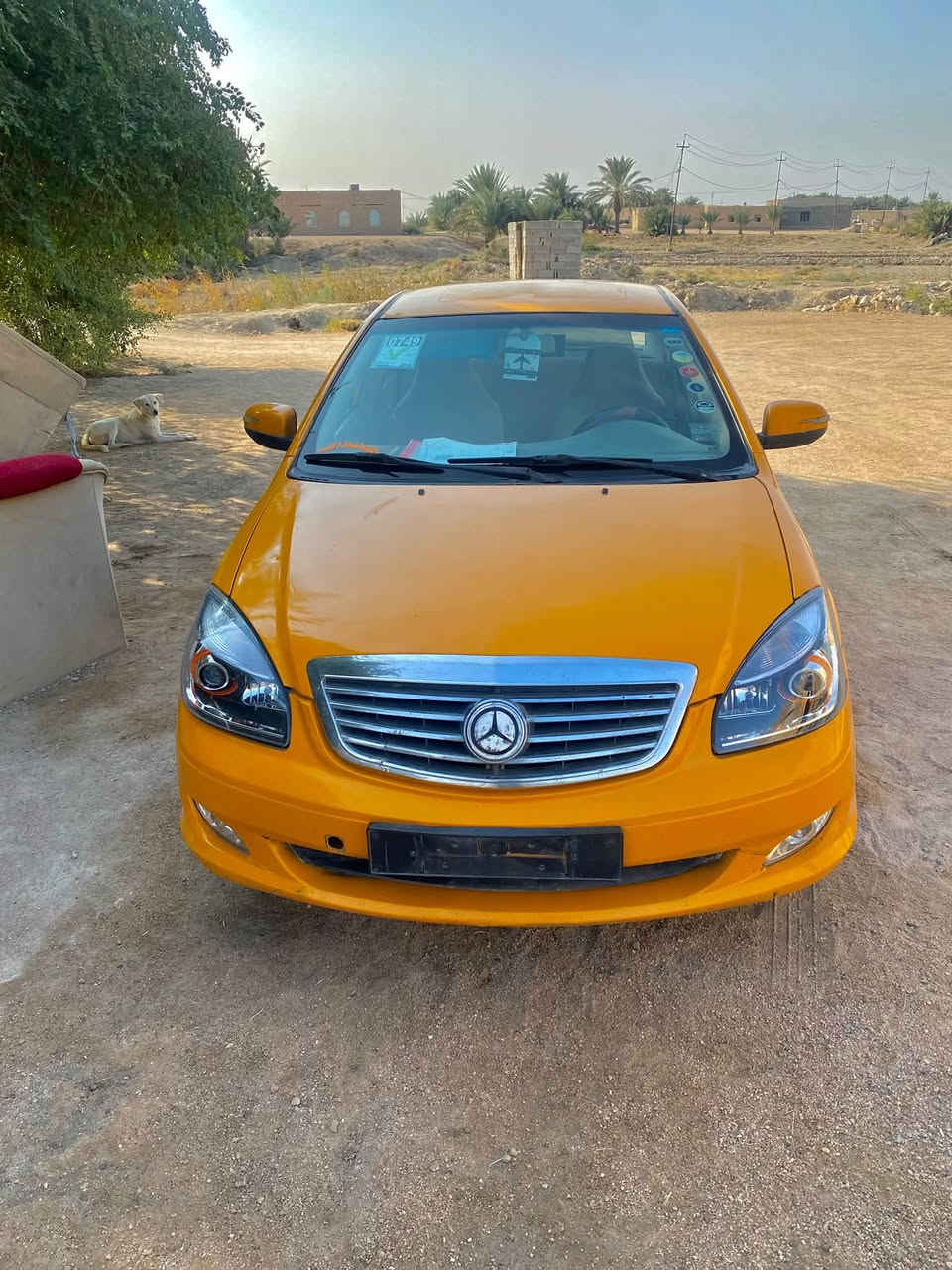 جيلي 2013  مكفوله من الضربه سياره جديده مكينه 1800 بيها بخار كير عادي شرط حداديه جديده بأسمي كشرتها جديده سعرها ((25)) وبيها مجال رقم قادسية مكان السياره السماوة ***********
