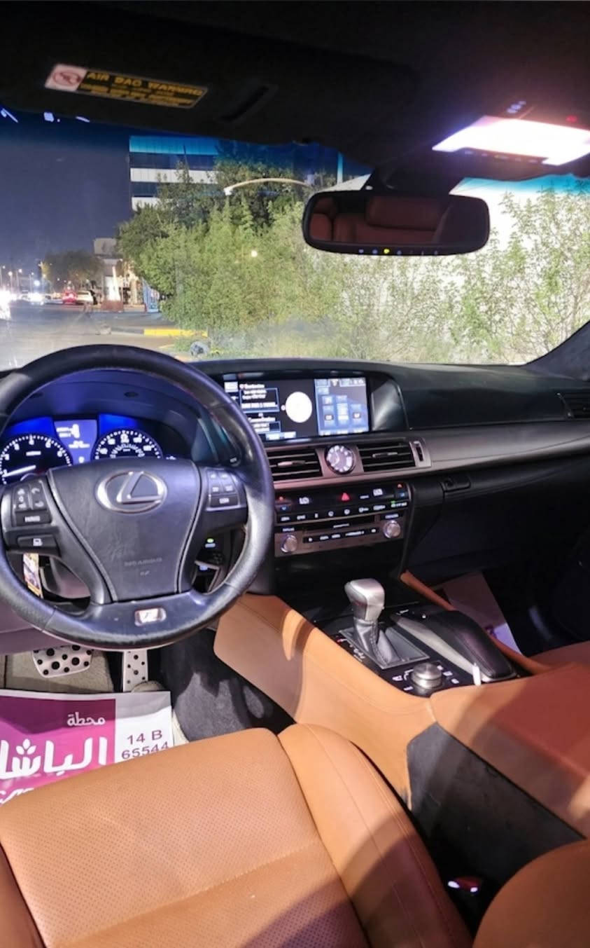 💥 لكزس LS 460💥 V8  بريك دبه وعنبار مو كهربائي 
تم تنزيل السعر لغرض الحاجه عندي عمليه الله شاهد لحد يكلي كسرت السياره   عمي بلاش سعرها سعر سوناتا مال جني السياره

 8 سلندر اكسل  موديل 2013 وارد امريكي غير مكفول بيها بنيد وجاملغ امامي مبدل ضربه بس بدون داخل  

موصفات فول 
1 _ لايتات داينمك 3 عدسات 
2_ مودات تحكم ستيرن صوت واتصال + HOLD
3_ نقطه عمياء 
4_ رادار وقوف حساسات 
5_ هيتر دركة ستيرن 
6_ خزن ميموري كشنات
7_ انظمة قياده 4 سبورت +سبورت بلاس + كونفورت + ايكو 
8_ كشنات 4 تدفئه تبريد 
9_ شفتر ستيرن كير 
10_ 4ويل درايف اوتو 
11_ جام فول اوتو 
12_ مشاش ماء  لايتات 
13_ جنطه اوتو شفط 
14_ ابواب شفط 
15_ دخول ذكي 
16_ مري قلاب مع انارة ترحيب 

 للأتصال    ***********
السعر 178  ورقه
