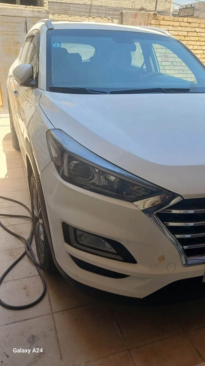 سلام عليكم توسان خليجي للبيع موديل ٢٠٢٠ خليجي
ماشيه ٩٠ الف كيلو
مكفوله من صبغ 
فقط بيها حالوب ب اجزاء من سياره 
ب ١٦٥$
***********
