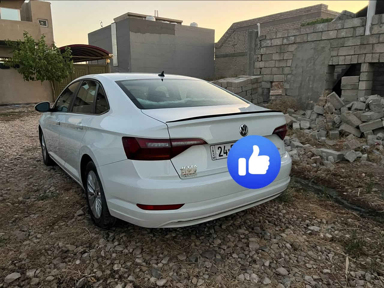 جيتا2019
بدون صبغ 
نص جاملخ ورا تعديل 
به رشوت بيلادي
موصفات S
ماشية 148 مايل
كل شي جديد ب اسمي 
122مجال
***********
