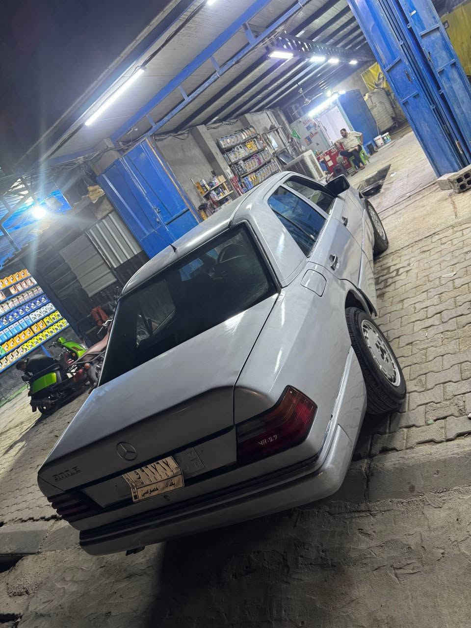 مرسيدس E300 • ٨٨ • رقم بغداد