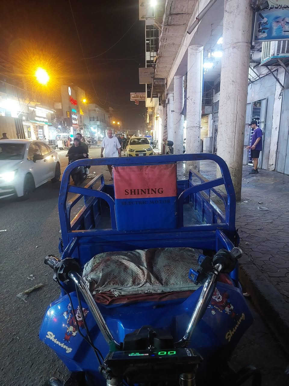 للبيع الحجم الكبير الفين 2025 كلشي شغال وبيه محجر تفصال سعر 950 سكن بغداد متواجد خاص او هاذه رقمي ***********

