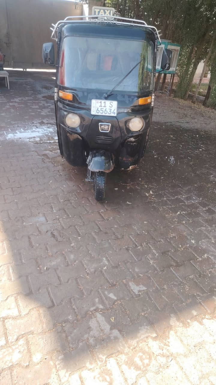 سلام عليكم تكتك البيع موديل 19رقم بغداد نتصل وبيك خير ودلال هاذه رقمي ***********
