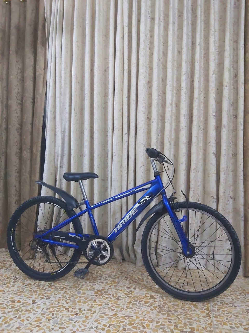 بايسكل نوع جبلي ماركة DRIDE ياباني كسر حاوية نظافة 95/% اخو الجديد               حجم 24

السعر 75الف 

((العنوان/بغداد/البلديات)) رقم الهاتف ***********

