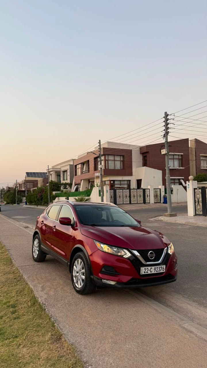Nissan Rouge 2022
فوفول مواصفات
سلايت - بصمه-كوشن هيته ر
گير و مەکینە بەشەرت
بۆنیتی سبوغ ، بسته ك ده ركه ى سايه ق سارده كوته ، چاملغى سايه ق گورايه
سەنەوی نوێیە تا ٢٠٢٩
هیچ مەسرەفی تێدا نیە
سیارەکە نمونەیە لە جوانی

*********** Singapore
