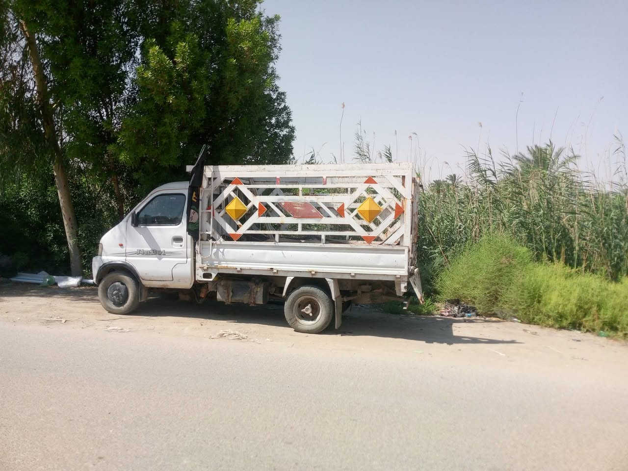 سلام عليكم سياره للبيع محوره كير ومكينه كيه بنكو ستوني شادهن جاهزه عنوان نجف الاشرف الحيدرية ***********
