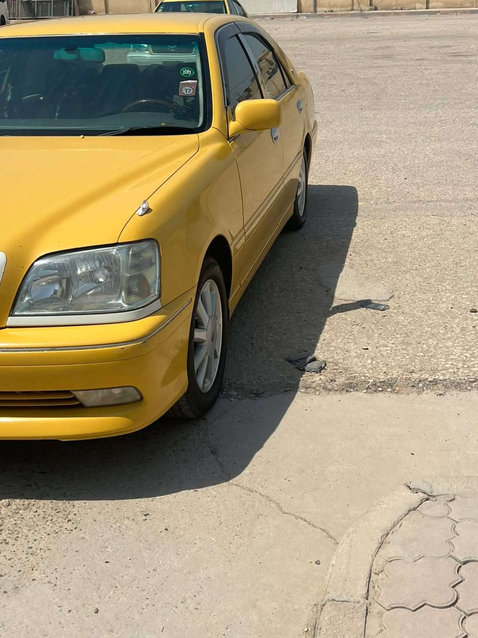 سلام عليكم مره اخصت مدير الكروب ملكه صفره موديل 2003سياره كفاله عامه من كلشي مدفوع كمركه وكامله باقيه عل رقم وتغيره لون موصفات سياره 3دكم شاصي 175ديفور جبيره مكينه وكير كفاله ستيران كهربائي تحويرت نجف فوك وجوه سياره كرستال اصل برده خلفيه كشنات كهربائي بك ليت وليت كرستال سياره حلوه. وخير من الله خط قاسم بغداد السعر 88 وبيه مجال ***********
