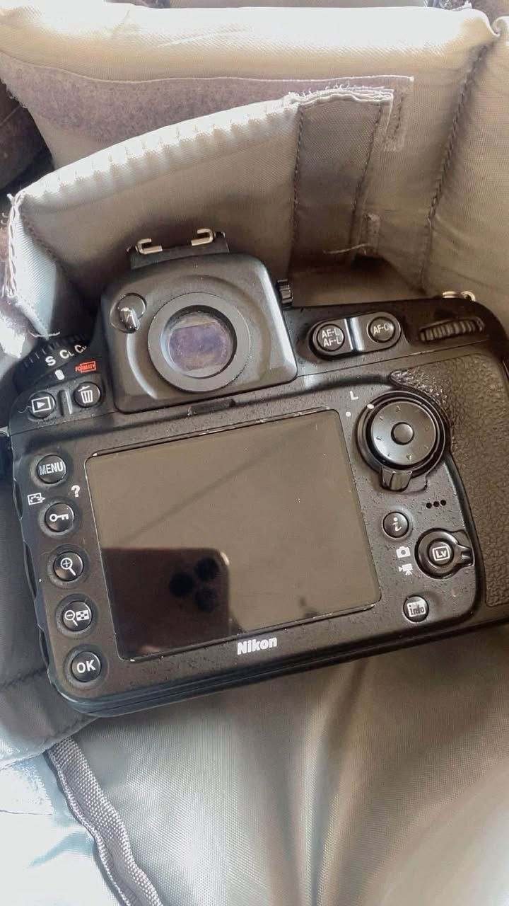 #نيكون 810 بدي +دبل بطاريه +شاحنه
#عدسة 85 ارث ثابت  فتحه 1.4  

سعرهم_ مليون قفل 🔐 

مكاني_كربلاء توصيل ما عندي 

#رقمي ***********
