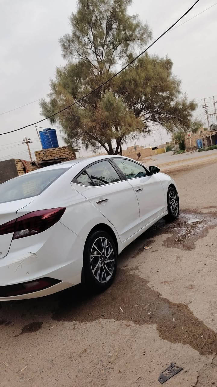 سلام عليكم سياره لبيع سياره بعد سبع اشهر يلا تصير حره مكفوله كفاله عامه موديل 20سياره نضيفه جديده تخم تاير  سياره خليجي لمكان ميسان لستفار ع هاذه رقم ***********/***********
