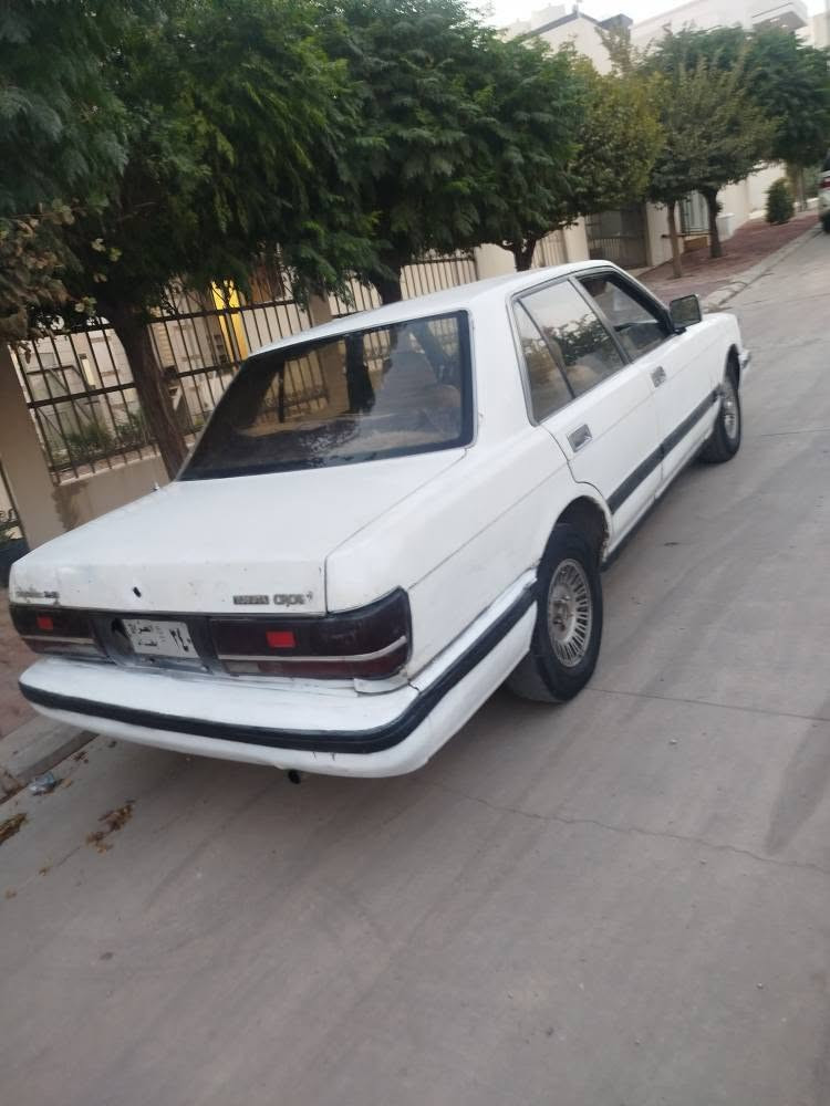 سۆپەر سیدان 1991 بۆ فرۆشتن 
گێڕ و مەکینەی ئەڕنەبی VVT -i   2500 ی ئۆتۆماتیک 
دوکەڵ و سەرف و بوخاری نییە گێڕ و ئەکسلی بەشەرت 
ئاڕمی پلاستیکی سلێمانی بەشەرتی ئەوەلیات 
جام کارەبا 
گەرمی و تەرجیل مکەبەرەی تازە بۆ بەستراوە 
کوشن و گاعی تازە 
تەقە و ڕەقە و بانسی پێشو دوای برێکی بەشەرت 
بەنزین زۆر کەم دەخوات 
چوار تایەی تازە و ویلی سۆپەر 
زۆر بە کێش و هەڵمەتە 
کارەبای و گێچی بەنزین و لایتو هۆڕین و ئیشارەت هەموی ئیش دەکات 
سەیارەکە زۆر مەزبووتە و ماڵی دۆستە 
شوێن سلێمانی 
نرخەکەی تەنها پارەی گێڕ و مەکینەکەی  14 گەڵا و معامەلە 
مشتەریت تەلەفون کە لەخزمەتام 
***********  ............ السليمانية, العراق
