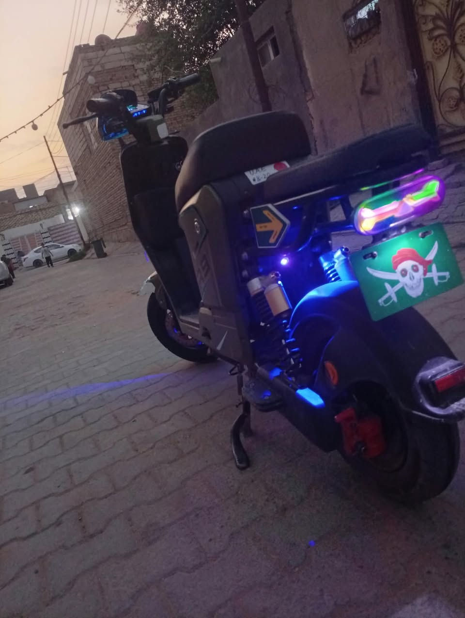 R9 ٢٠٢٦ • ٦ بطاريات • لون زيتوني نادر