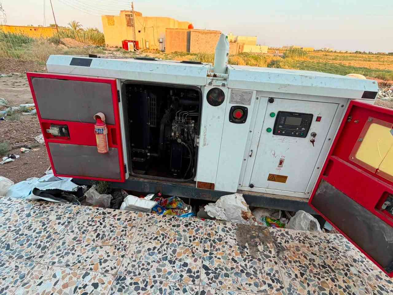 فرصة للبيع 🔥*
مولد بيركنز صيني 33 كيفي
مستخدم شهرين فقط
نظيف شبه جديد، بعده عليه غبرة
المكان: العمارة
السعر مناسب وقابل للتفاوض
اتصال: *************
