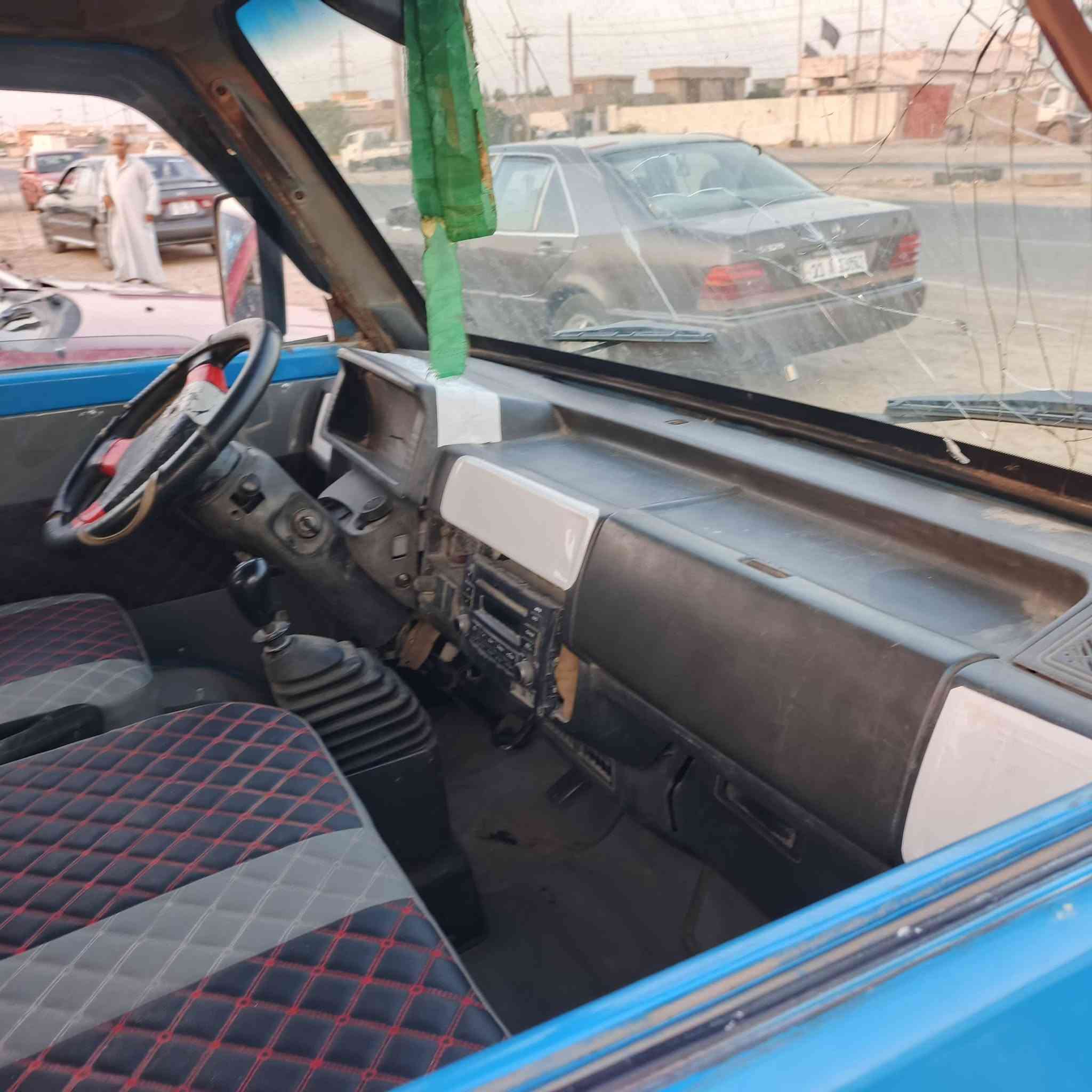 السلام عليكم
كيا موديل 95 رقم بغداد قمارة وربع سبعة جنكال كير مكينة وشاصي مكفولاات والسيارة بلادية تخم تاير كهربائيات شغالة دوشمه جديده حدادية جديدة  العنوان ديالى خان بني سعد *********** السعر ٥٢ وبي مجال
