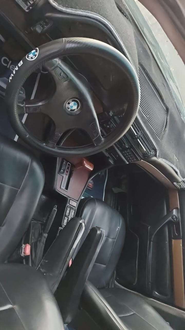 رجائا اقرء المنشور قبل لتتصل للبيع او مراوس حسب القناعه bmw

 محرك 6 سلندر مفتوح

 كير سلس وكل مشكله مابيه 

حداديه جديده 

٥ تايرات جدد ٥ويل كب خليه

سلايت شغال طكتين 

كيجات شغاله

كهربائيات شغاله

كشنات جلد بلاديه

تبريد قطعتين شغال 

رقم دولي بسمي 

 موديل ٩١ اصل

حجم 735

السعر علق تم يوصلك خاص

اي استفسار اسال علعام واجاوبك او اتصل ***********
