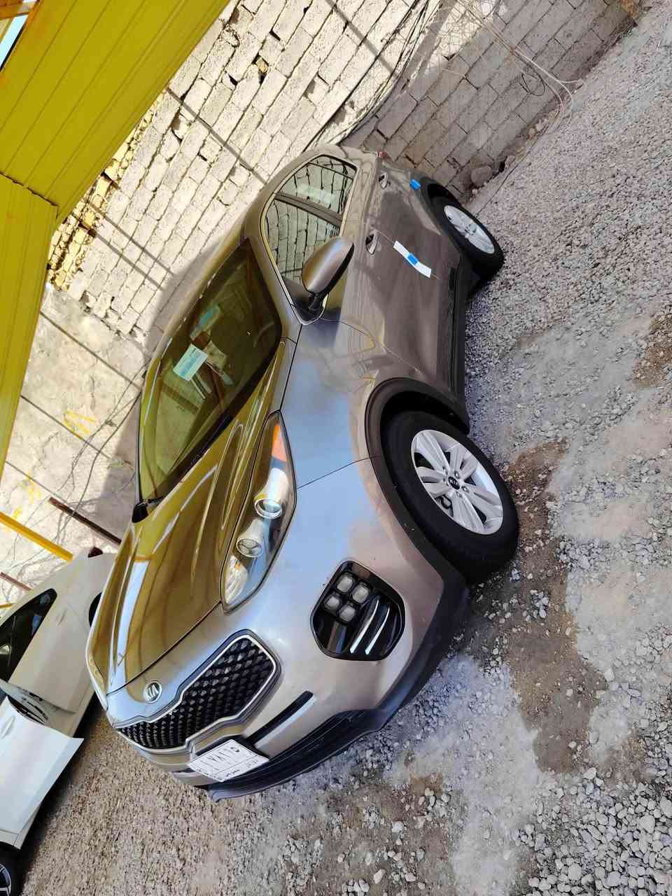 كيا سبورتج وارد امريكي حادث بابين ماشيه 145 رقم ذي قار السياره جاهزه من كلشي مابيه كل نقص السعر 120 💲 مكاني السماوه *********** السماوا, المثنى
