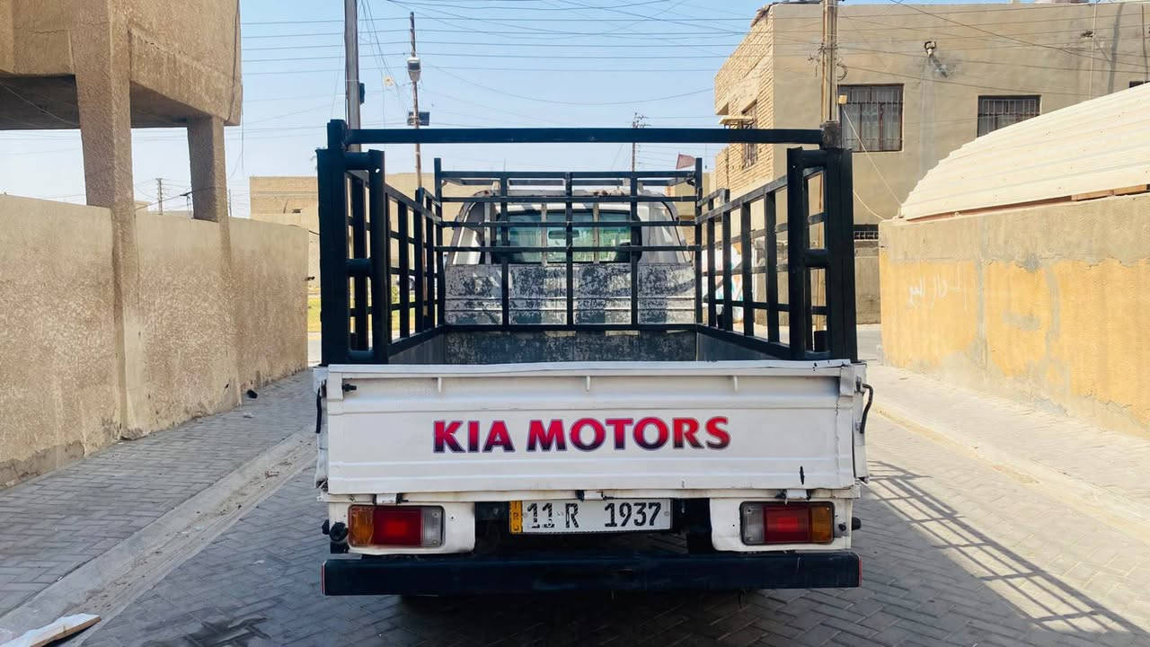 السلام وعليكم
للبيع كيا بنكو 

الموديل 95 

رقم انكليزي بغداد 

شاصي كفالة عامة 

مكفولة من الضربة والكص 

محرك 2700

تخم تاير اكسن كير حداده كله جديد

دواخل جديده كهربيات شغاله 

مكاني بغداد حي النصر 

السعر 60 وبيها مجال 

الرقم ***********
