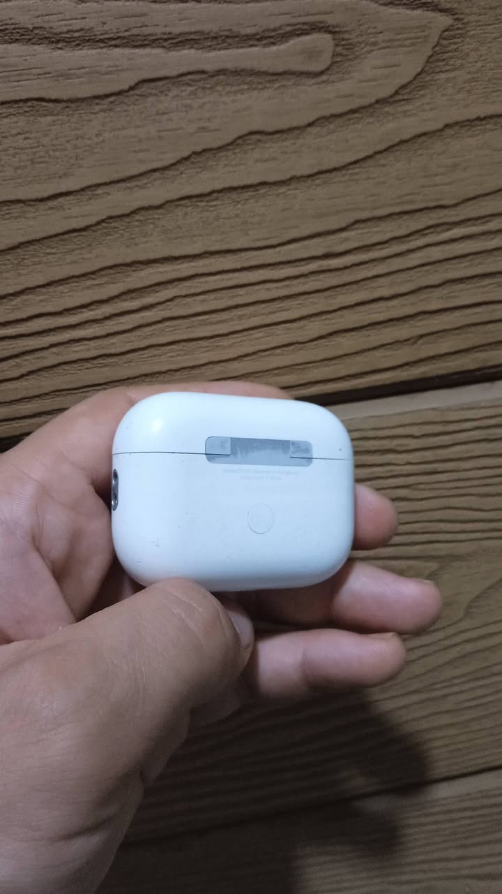 AirPods Pro • صوت يجنن • بطارية ٢–٣ أيام