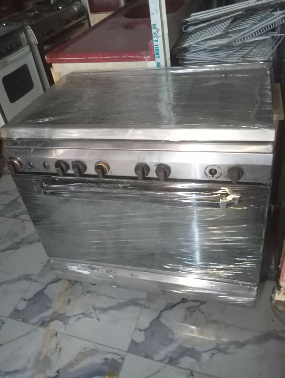طباخ • ٥ عيون • شغال