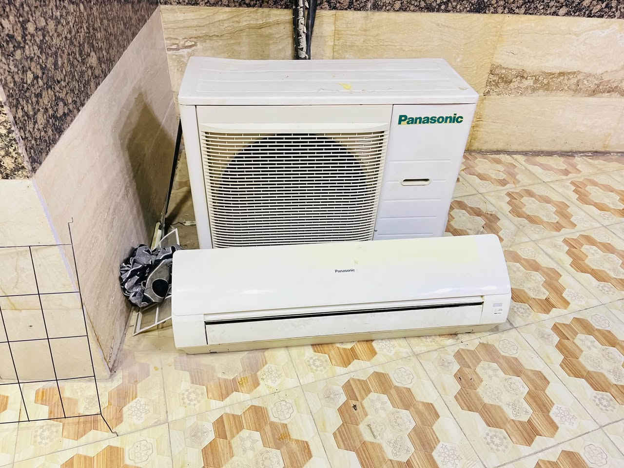 سبلت لل بيع سعر 400 وبي مجال  شغال بس غاز ما بي مكان ديالى المفرق 
الرقم /***********
