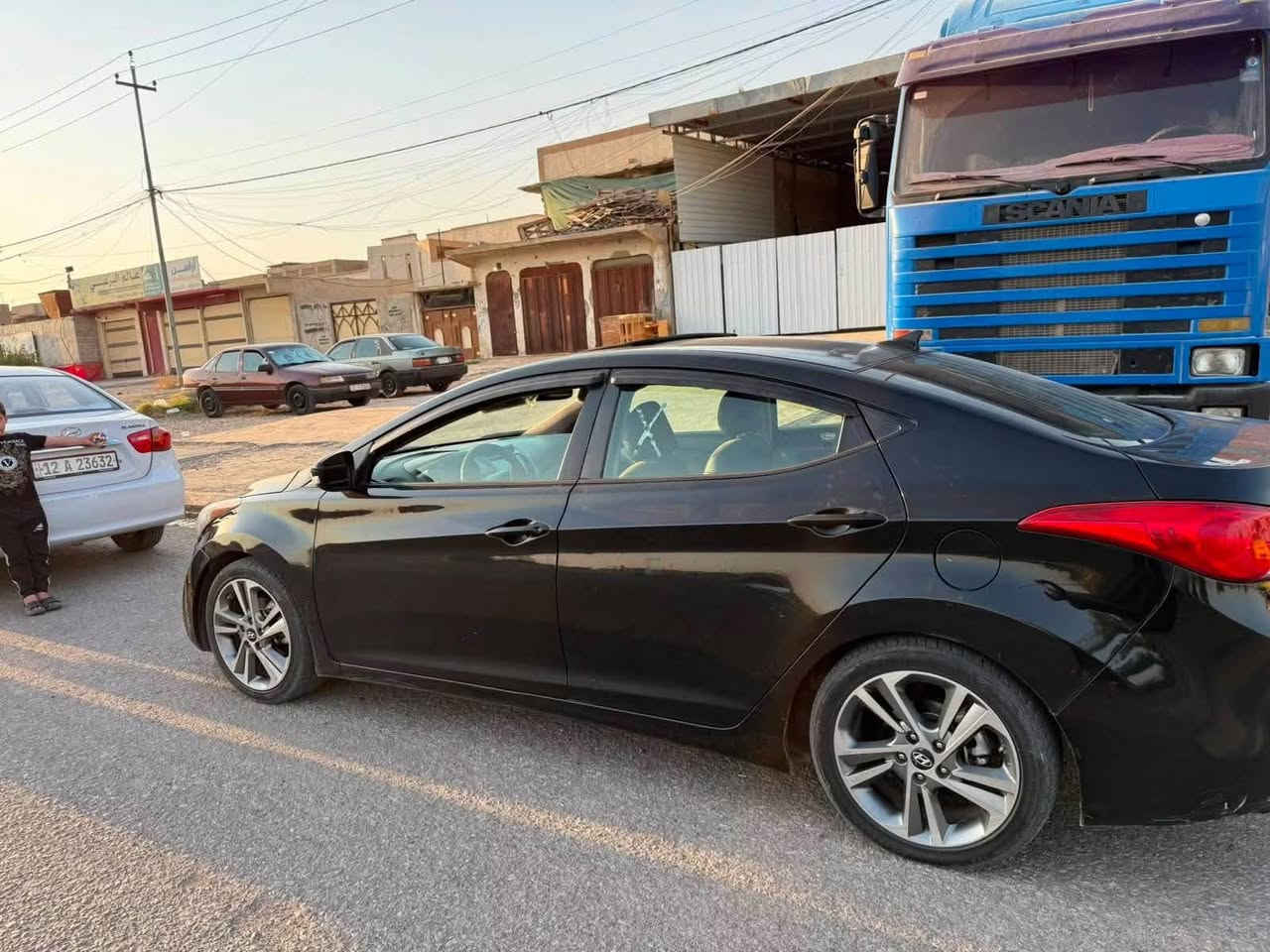 $$سعر92 وبيها مجال جدا بسيط
السلام عليكم
النترا امريكي
 فول فول
محرك 18 بيها نفخ 
كير توماتيك شرط
سلايت بصمه
كشنات جلد داخل اسود
ويل كب 17 
رقم دهوك مسطره جديد وهزه جديد
ضررها ثالث قطع صبغ بدون داخل 
سعرها 93 وبيها مجال
🔴 ملاحظة 
اتصال رقم صاحب السياره 
***********
