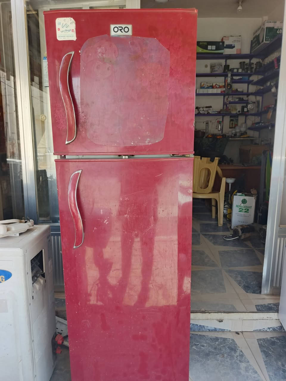 للبيع
براد بطحي حجم كبير بعدو على الشركه
, 225 الف
ثلاجه حجم وسط، 100 الف
براد ماء شغال وعلى الفحص، 50 الف
***********
 المكان هيت حي الجمعيه
