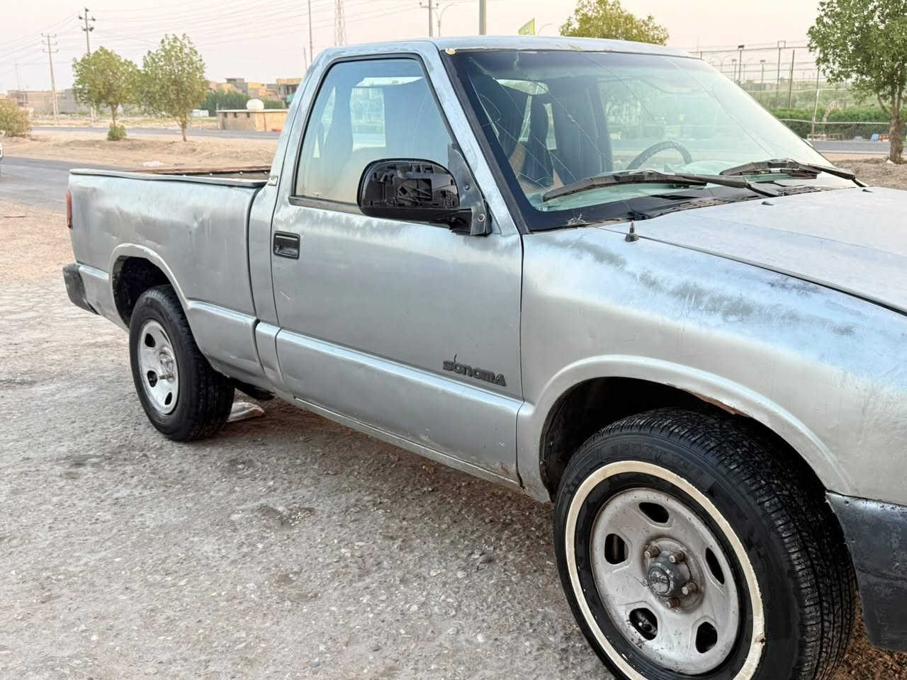 سلام عليكم سياره GMC سونامه موديل 1997سياره محوره كير ومكينه دير مكينه لاتنقيص ولاتبخير كير عل شرط اكسل مكفول حدايه جديده تخم تاير   كهربائيات شغاله سياره مانقصه شي سنويه لل28 بيع او مراوس بكريت ويل او دير نضيفه مكلف بالنشر 
‏‪***********‬‏
