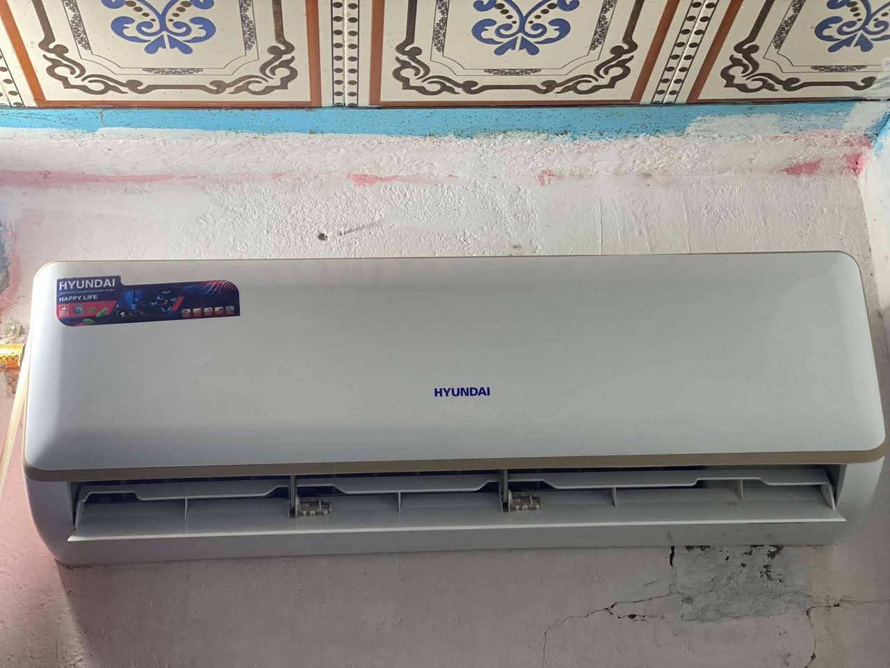 سبلت هونداي طن ونص نضيف سعره 325 مكاني حي العسكري ‏‪***********‬‏
