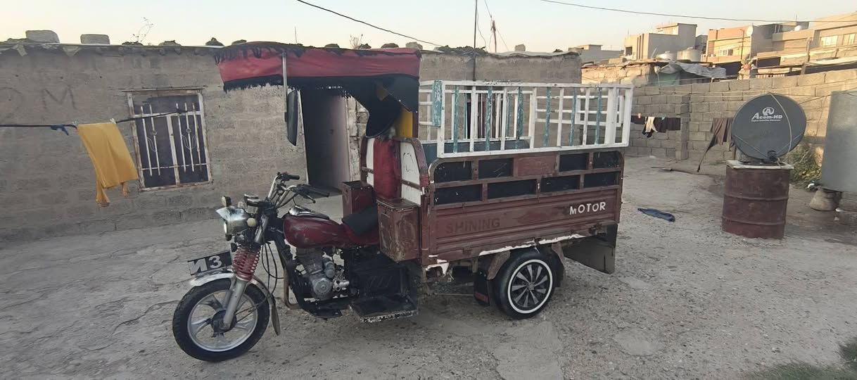 السلام عليكم شباب ستوته للبيع موديل 18 محرك 18  السعر 1,250 اللي يحب يتواصل هذا رقمي *********** المكان حي انتصار شارع 30
