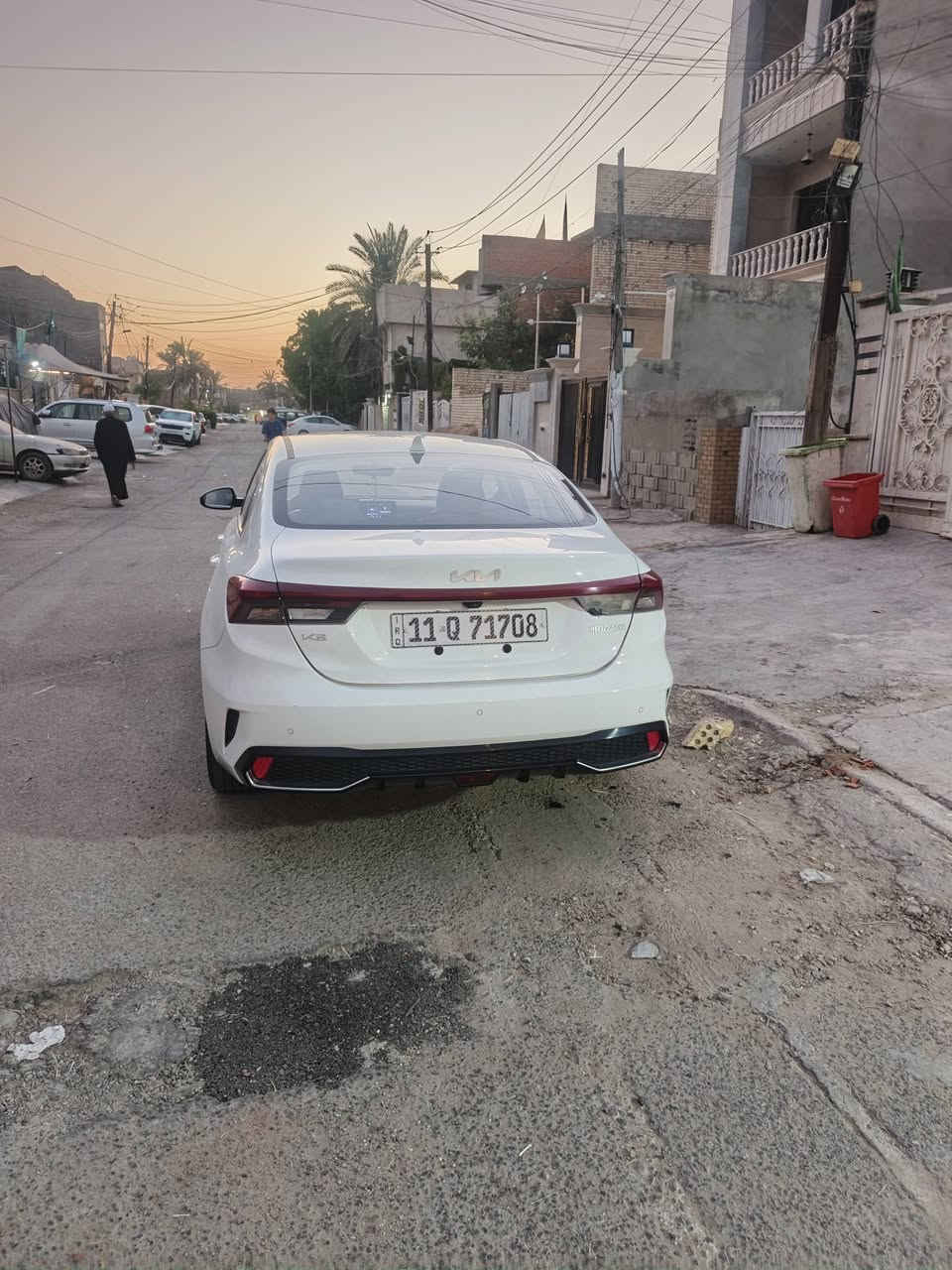 السلام عليكم.
كيا كي ثري K3 موديل 2024
تجميع الصين
فول مواصفات
محرك 1500 دبل نوزل 
رقم بغداد
ماشية “ 47" الف 
🔴المواصفات 
✅️فتحة
✅️شاشه كامرة 
✅️تحكم ستيرن جهتين 
✅️بصمه  أبواب و بصمه تشغيل
✅️شاحن تايب سي شحن سريع 
✅️كير طياره 
✅️شاشه بالكير
✅️لايت لد زينون 3 عدسات  + الخلفي هم لد متصل 
✅المري الجانبية شفط بيها ️اشاير 
✅️صندوك ذكي بصمة ( يفتح عند الاقتراب )
✅️سايد بريك بصمة
✅️أوتو هولد (auto hold)
✅️درايف مود 4 وضعيات
✅️(sport+eco+smart+comfort)
شاشة عداد دجتل
وبيها بعد مواصفات 
السعر 135 وبيها مجال
مكان السيارة الامين الثانية 
للأستفسار اكثر الاتصال على الرقم 
***********
