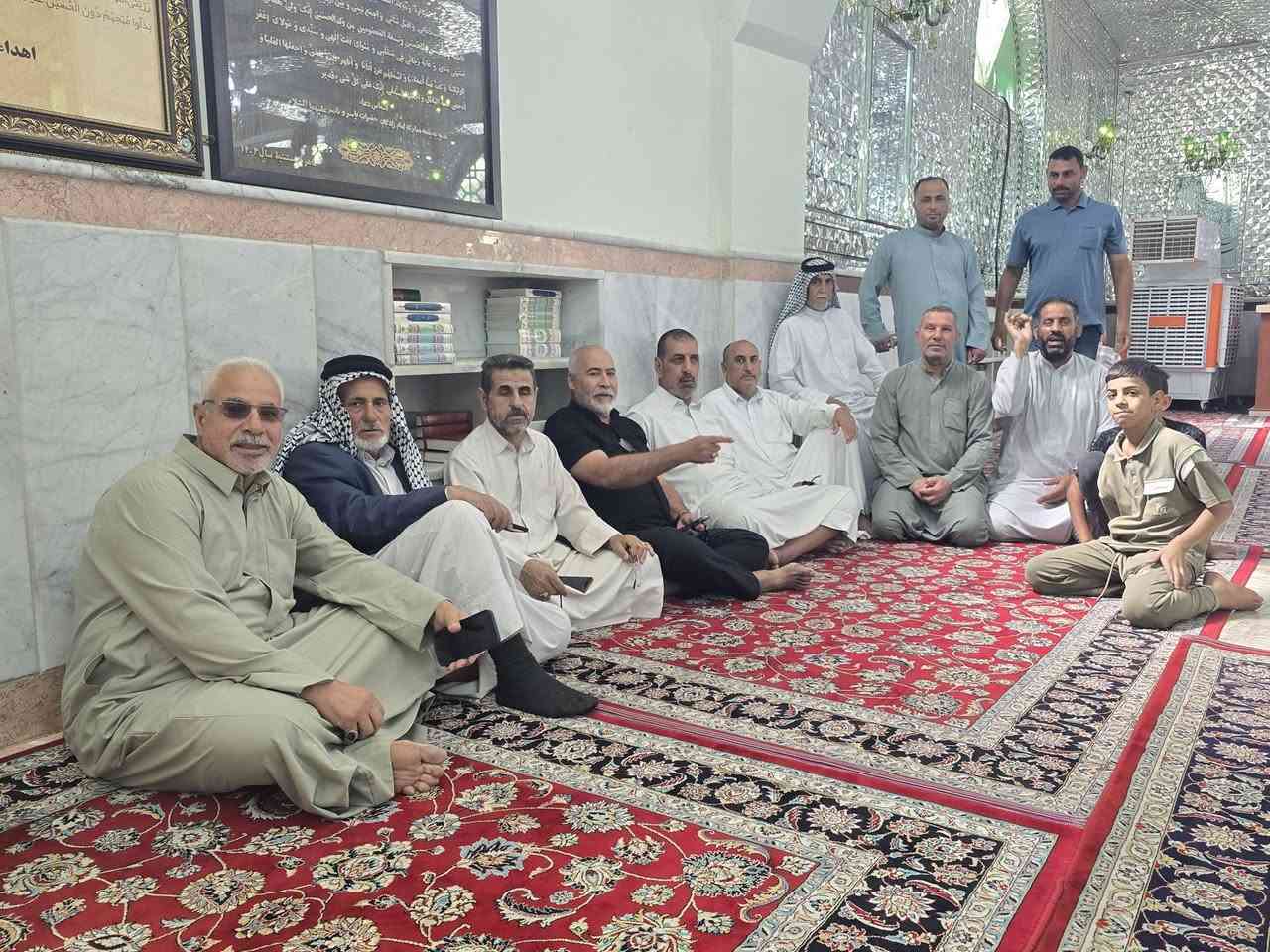 عمره ربيع الاخر وجماد الاول 
 الانطلاقه يوم 10/9
البرنامج البري يشمل نقل باصات رجال اعمال 
ضيافه في الطريق  بسعر 650 الف دينار
  ليلتين في المدينه وخمس ليالي مكه المكرمه 
 ثلاث وجبات طعام 
هدايا حقيبه كتف وكراس العمره 
السكن رباعي خماسي 
الغرفه الثلاثيه فرق ١٥٠ الف والثانيه ٣٠٠ الف 

البرنامج طيران  طيران 
نقل من الشركه الى مطار النجف او بغداد
 ليلتين في المدينه و٧ سبع ليالي مكه المكرمه
 ثلاث وجبات طعام في الفندق
حقيبه كتف مع كراس 
السكن رباعي خماسي 
غفتر الحسيني بابل القاسم 
***********

نص مكتوب في الصور:
- CAMON 30  23mm f/1.88 1/205s ISO50