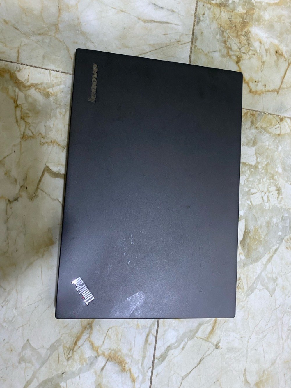 لابتوب Lenovo ThinkPad T440s للبيع

المعالج Intel Core i7 4600U
الرام 8GB
التخزين SSD 256GB
الشاشة 14 انچ Full HD
كرت الشاشة Intel HD Graphics
نظام التشغيل Windows 10 64 bit

الجهاز مناسب للدراسة والبرمجة والتصفح والاستخدام اليومي

الألعاب الموجودة على الجهاز

Just Cause 2
The Long Drive
PES 2013
FIFA 14
Command and Conquer Generals
Stronghold Crusader صلاح الدين

ألعاب يمكن للجهاز تشغيلها

GTA V
Mafia II
Assassins Creed
Assassins Creed II
Assassins Creed Brotherhood
Assassins Creed Revelations
Call of Duty Modern Warfare 2
Call of Duty Black Ops
Left 4 Dead 2
Need for Speed Most Wanted
Need for Speed Hot Pursuit
Minecraft
Terraria
Portal 2
Half Life 2
Far Cry 2
Far Cry 3
Bioshock Infinite

البرامج

Microsoft Office كامل
Word
Excel
PowerPoint
Access
Outlook

٢٥٠ الف ثابت