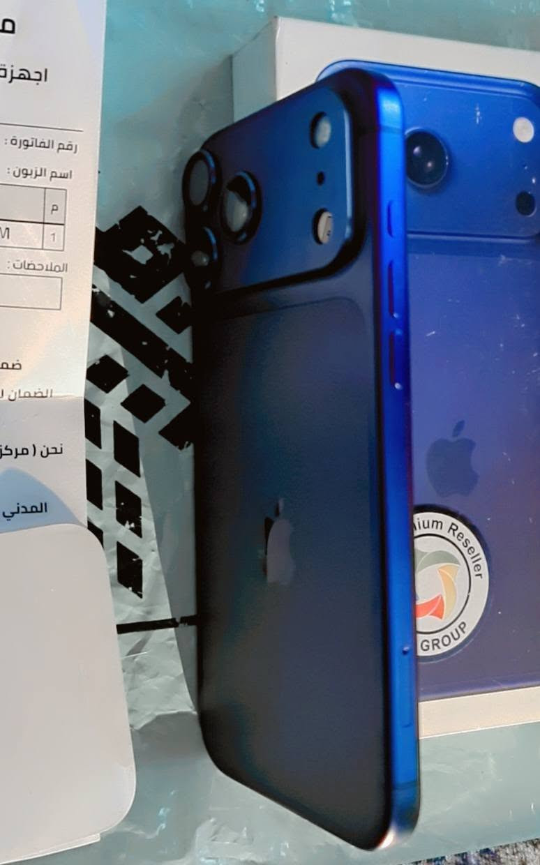 السلام عليكم ايفون 17 برو ماكس
نضافة 100%100 ماخذه جديد ماستر عربي
 شرق اوسط عددالدورات 51 بطاريه %100 
بغداد البلديات للإستفسار 
***********٧
