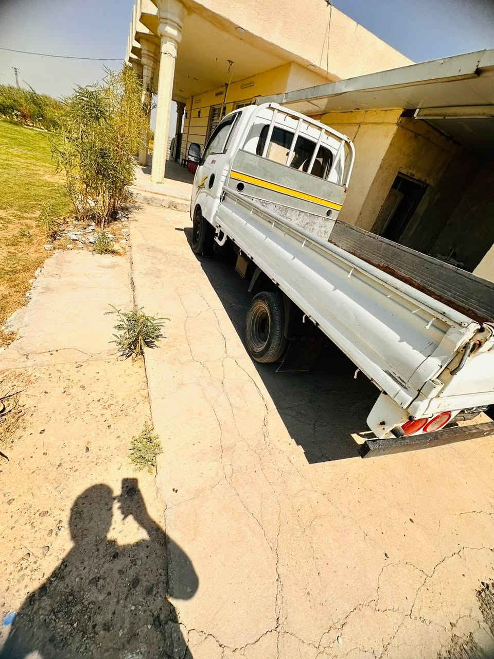 سلام عليكم عندي كيا حمل موديل 2009
السيارة مكفول من كلشي 
العندة إلا يقصر
دور مراوس النترة افنتي أي شي خصوصي راوس
 @*********** رقم صاحب السيارة
